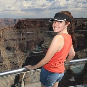 Meet your Posher, Lindsey